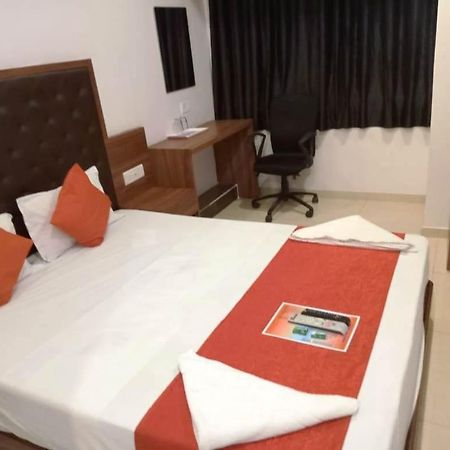 Sai Deep Lodging Navi Mumbai Buitenkant foto